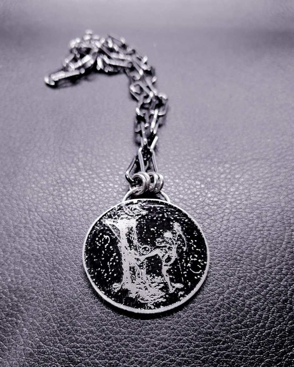 Paralisis Permanente Necklace