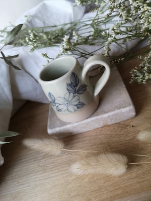 Image of Stoneware shot pot A197