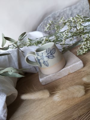 Image of Stoneware shot pot A198