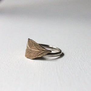 Image of *SALE* bay leaf ring
