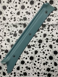 Image 3 of Used Pao front pillar cover ivory/blue