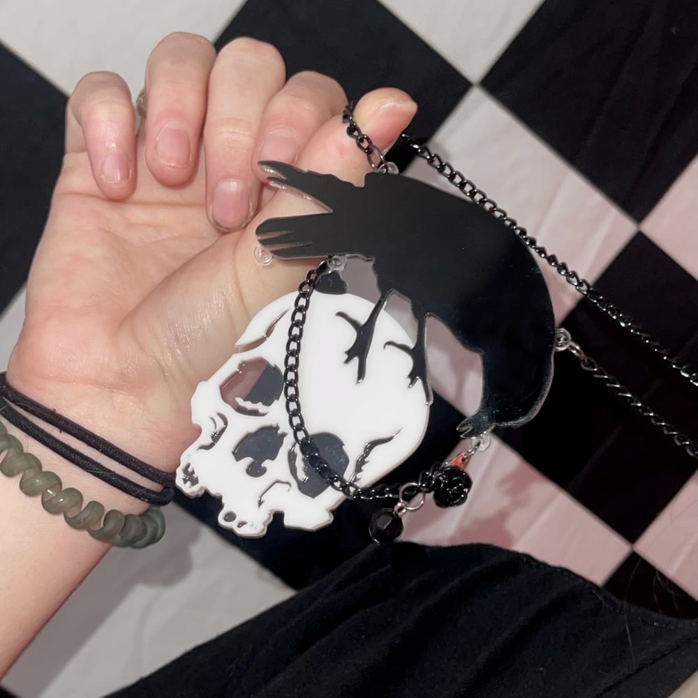 The Raven Necklace