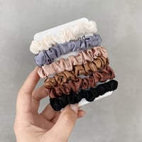 Satin scrunchie set 