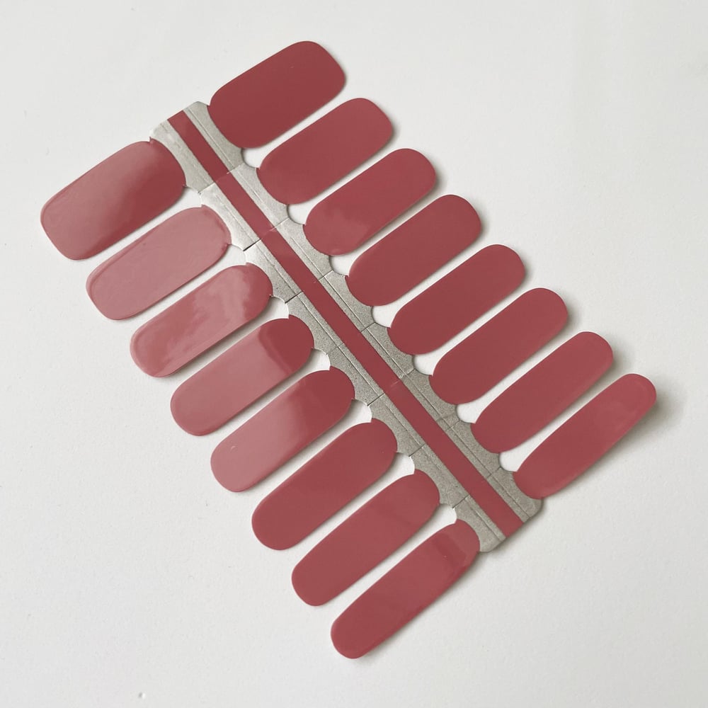 Mauvelous Nail Polish Strip