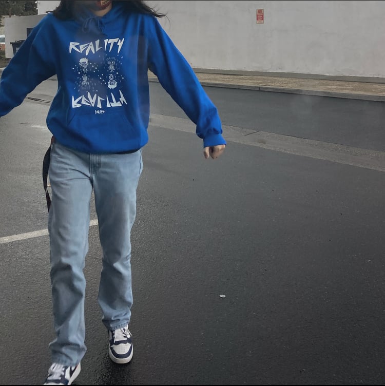reality (blue/white)