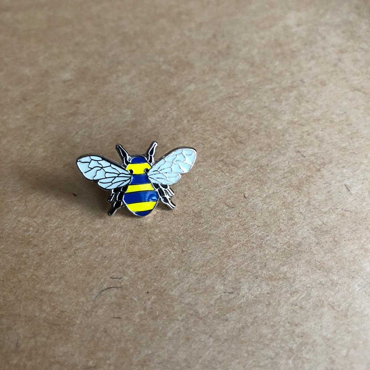 Image of UKRAINE BEE PIN BADGE - CHARITY LIMITED EDITION 