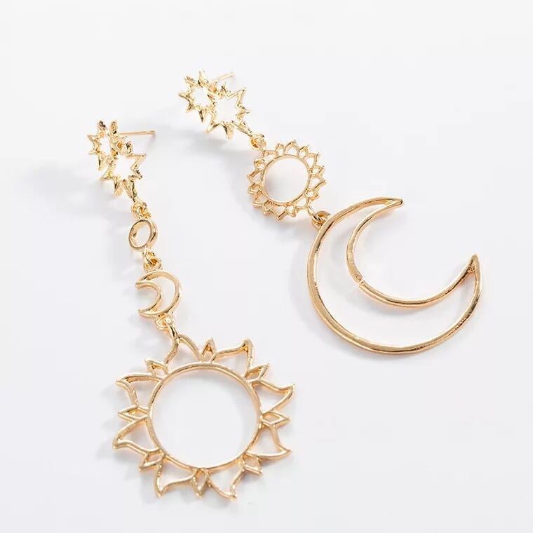 Image of Sun Moon Stars Dangle Earrings 