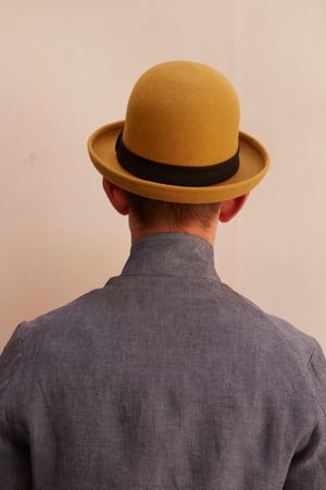 Image of CHICKEN GEORGE HAT - Yellow mustard 