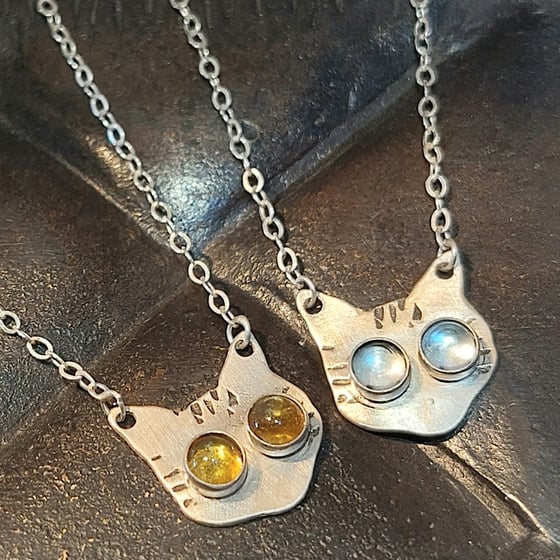 Image of Sterling Gemstone Kitty Necklace