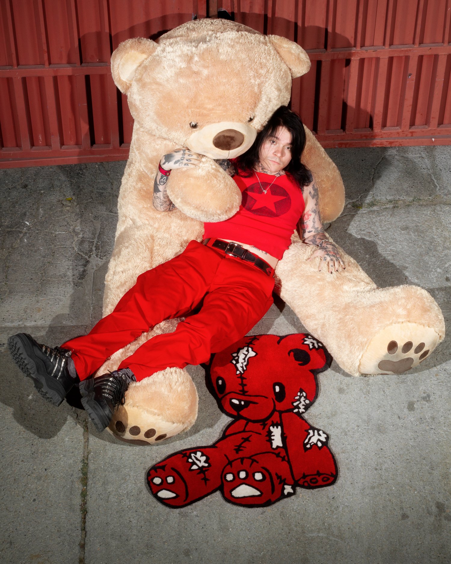Image of TEDDY RUG + NECKLACE