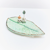 Image 1 of Leaf ghost ring dish