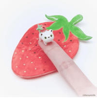 Image 3 of Strawberry bear ring dish 