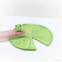 Image 3 of Lily pad frog ring dish