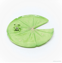 Image 4 of Lily pad frog ring dish