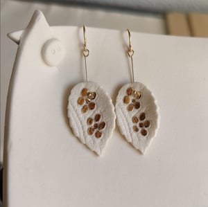 Image of Leaf Drop Earrings