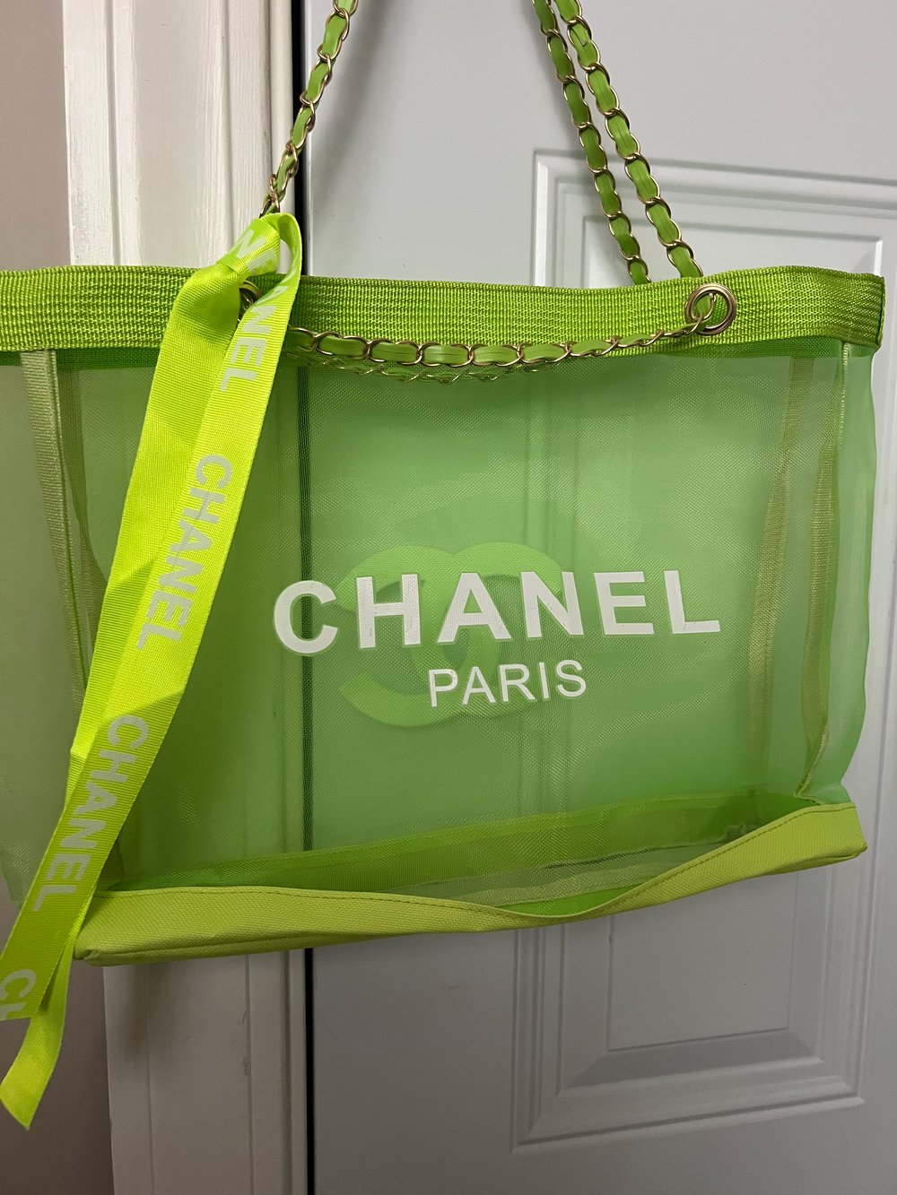 Chanel mesh 2025 beach bag
