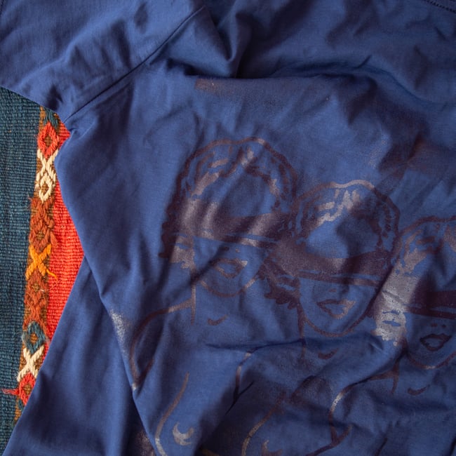 Blind folded tee - cobalt