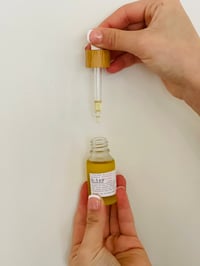 Image 2 of Luxe Locks eau de parfum Hair Oil 