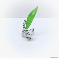 Image 3 of Tabby cat figurine with hole for dry flower