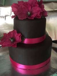 Image 3 of Home of the $100 cakes