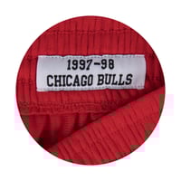 Image 4 of Mitchell & Ness NBA Swingman Shorts Chicago Bulls Road 1997-98 Red