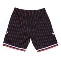 Image 2 of Mitchell & Ness NBA Swingman Shorts Chicago Bulls Alternate 1996-97