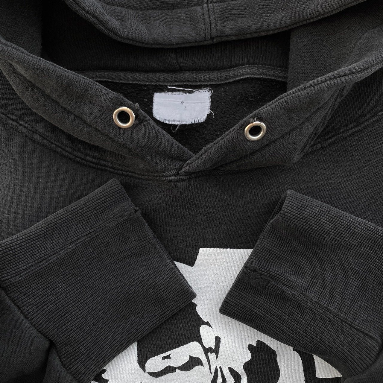 02 Undercover 02 Undercover