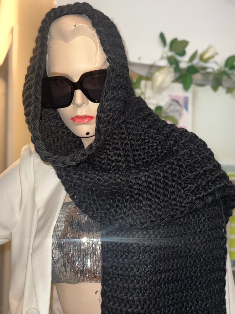 Image of The Luxe Knit Hooded Scarf – Black Noir