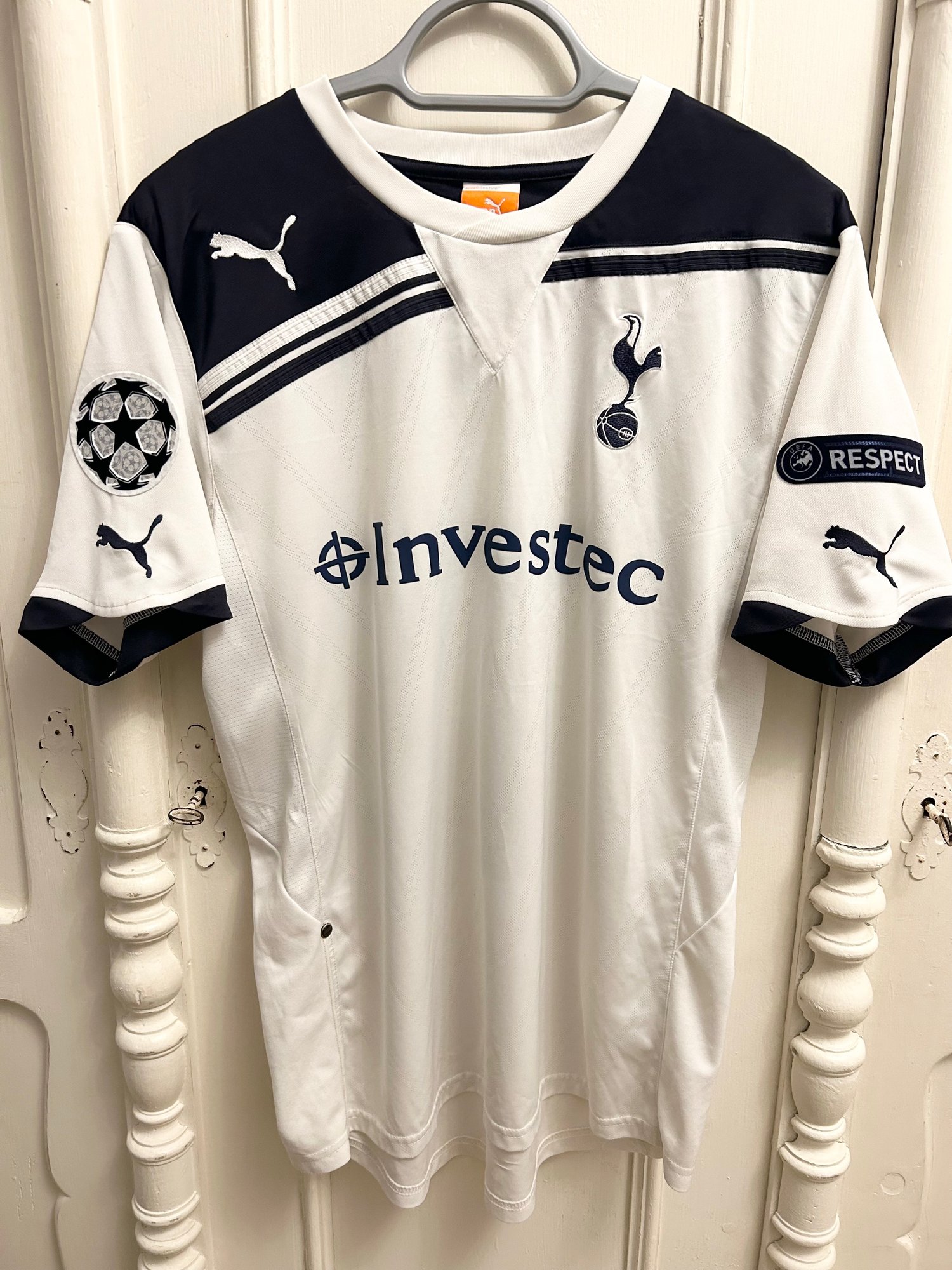 Image of Tottenham Hotspur “VAN DER VAART 11” 2010/11 Home Cup Shirt + patches (M)