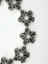 Image 3 of Daisy Chain Necklace