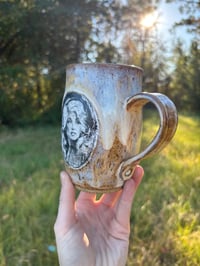 Image 11 of Yellow Bell x 14 Hands (Fiery Dolly)