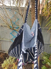 Image 5 of  Wanderlust - Velvet oversized tote bag BLACK