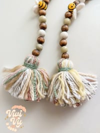 Image 3 of RTS OAK Buzz & Blooms Garland #4