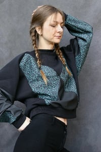 Image 2 of RAYA Hoodie, green leo