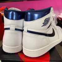 Image 5 of Jordan 1 Metallic Navy