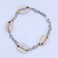 Image 1 of BRACELET CAURI