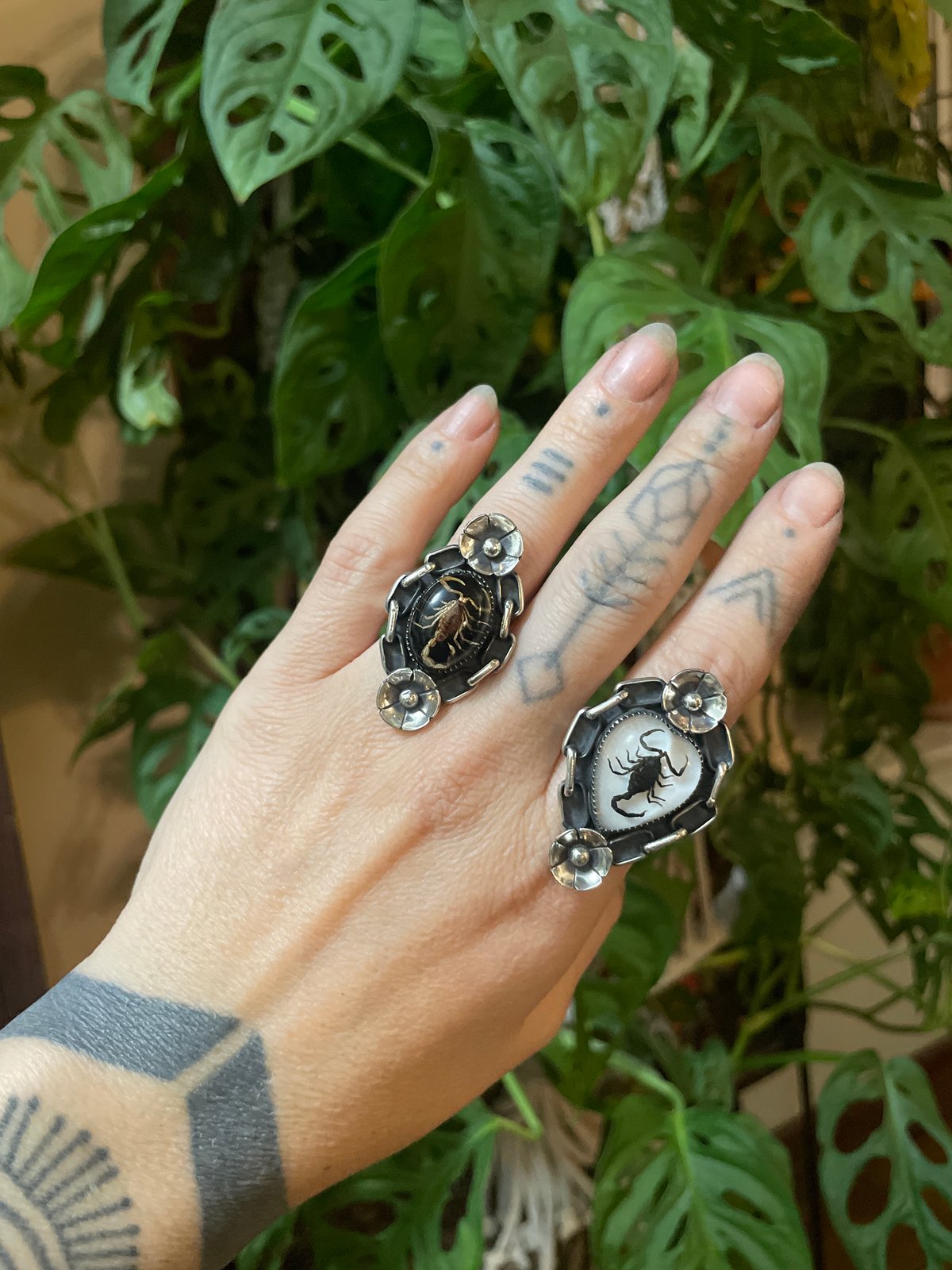Scorpion ring with chain and flowers perilin jewelry