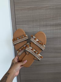 brown sandals (sz 7)