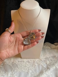 Image 5 of THE AMÉLIE LOCKET (CHAIN)