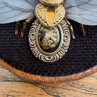 Image 2 of Jewellery bee  (d, 2x2.5 inches) 