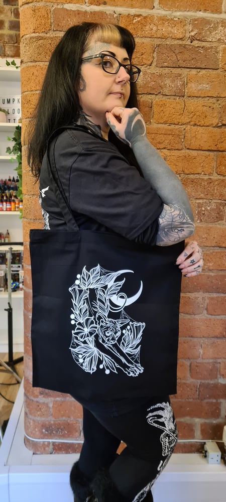 Image of Sphynx Tote 