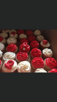 Image 3 of Cupcakes 