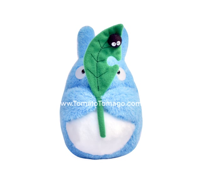 Totoro with Leaf