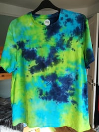 Image 2 of Men's scrunch dyed T