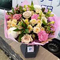 Image 1 of Country rose 