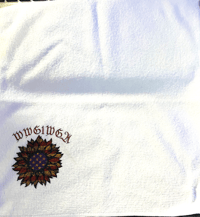 Image 4 of QueAquatics Microfiber Towel