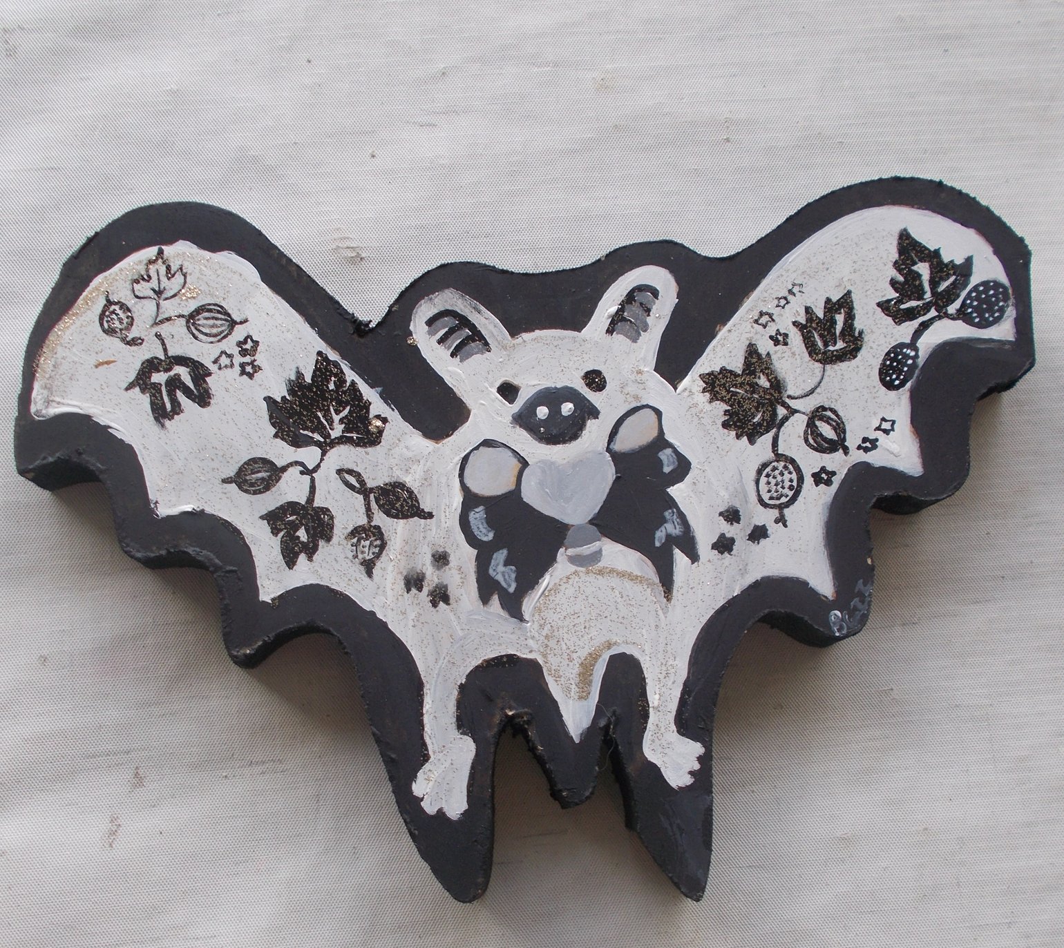 Image of Pyrex Bat