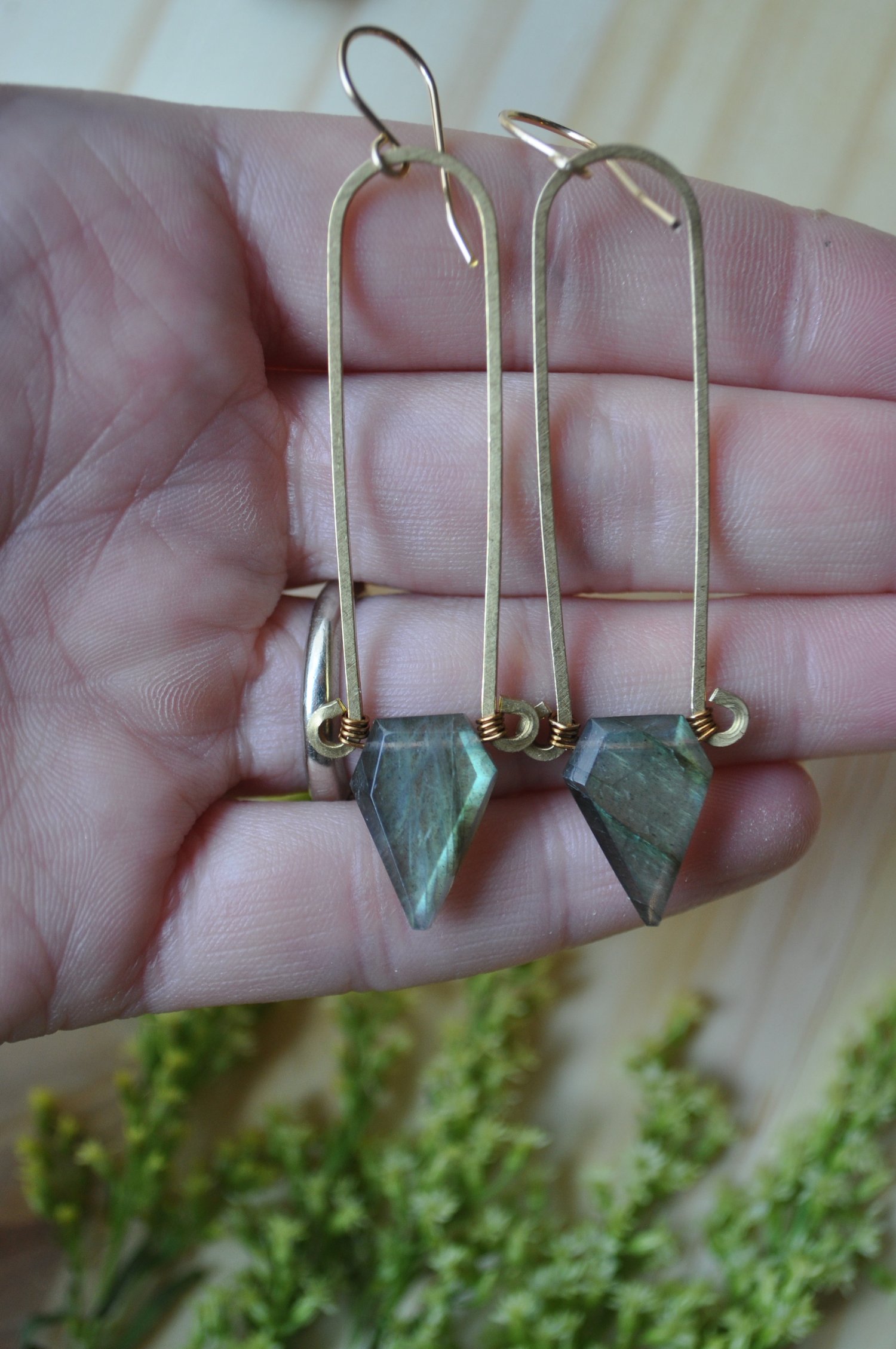 Image of Labradorite Point Dangles on Elongated Arc