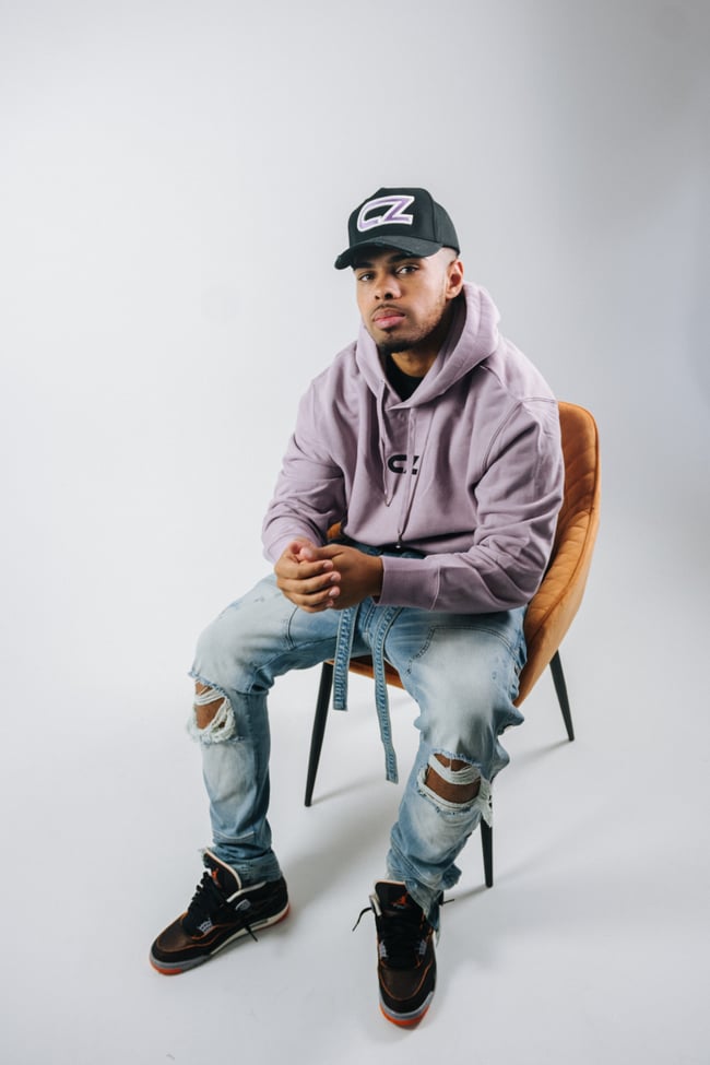 “CZ” PASTEL HOODIE LILAC/BLACK