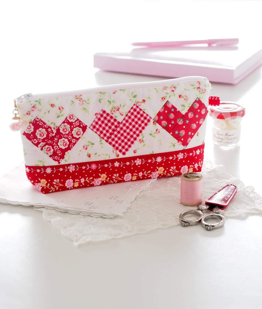Image of PDF Only - Hearts Zippy Pouch